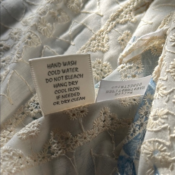 Adiva Cream and Blue Floral Button Down Shirt - Picture 6 of 8